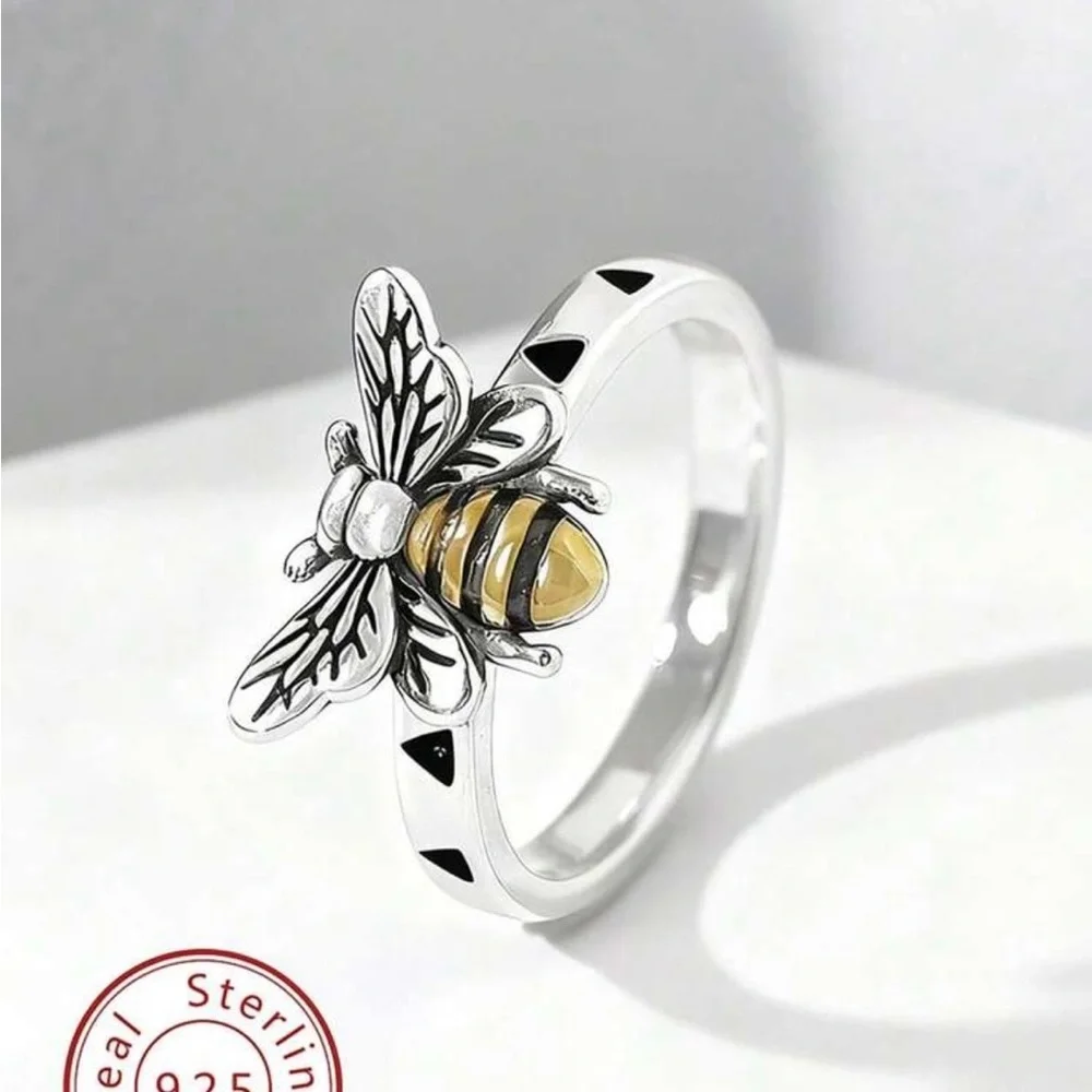 New Sterling Silver S925 Bee Ring with Yellow Enamel Accent Size 9